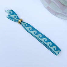 Charger l'image dans la galerie, Bracelet ruban vagues bleu