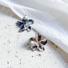 Charger l'image dans la galerie, Boucles Clip fleurs argentées