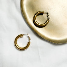 Charger l'image dans la galerie, Créoles Paulo dorées