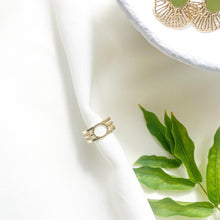 Charger l'image dans la galerie, Bague tendance trois anneaux avec cercle ajouré en acier inoxydable doré - modèle ajustable-Lany-bijoux