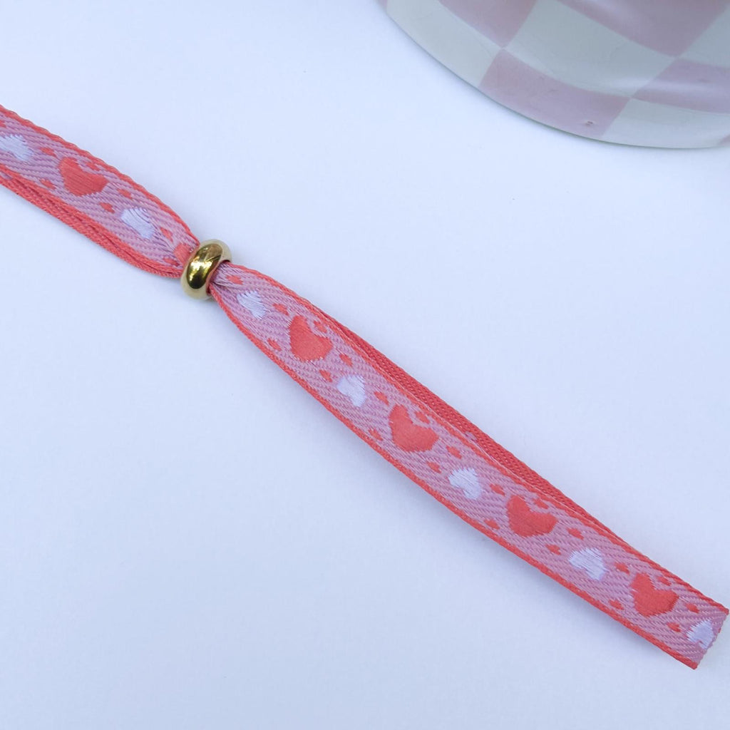 Bracelet ruban coeurs