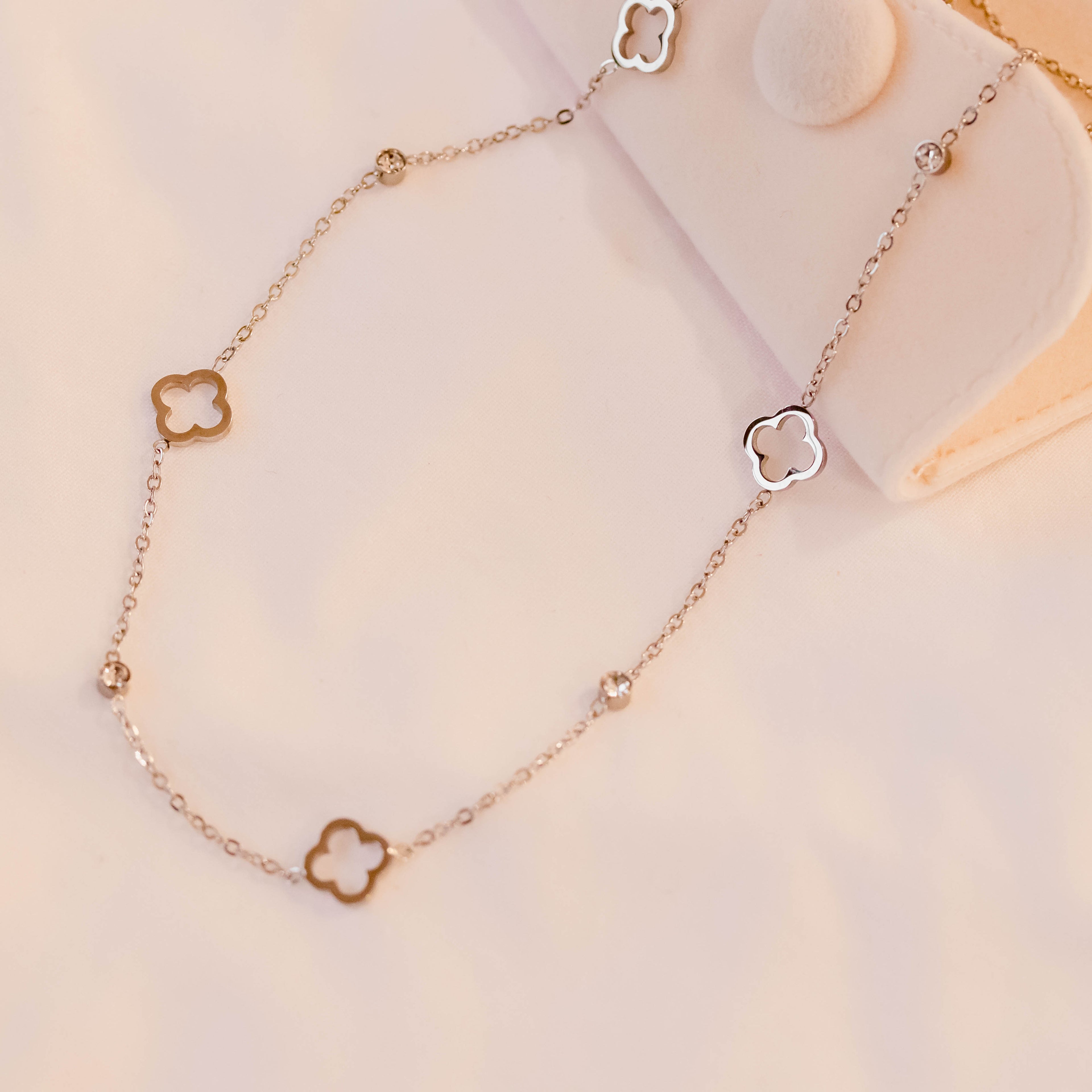 Collier Jako argenté