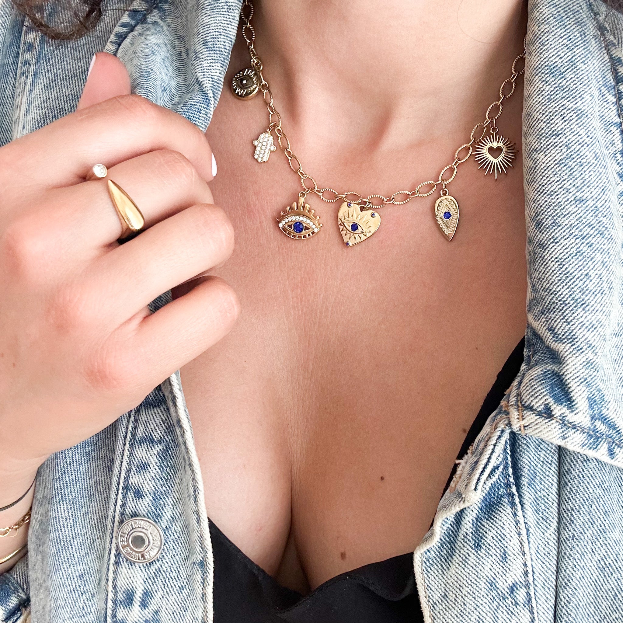 Collier breloques Bila