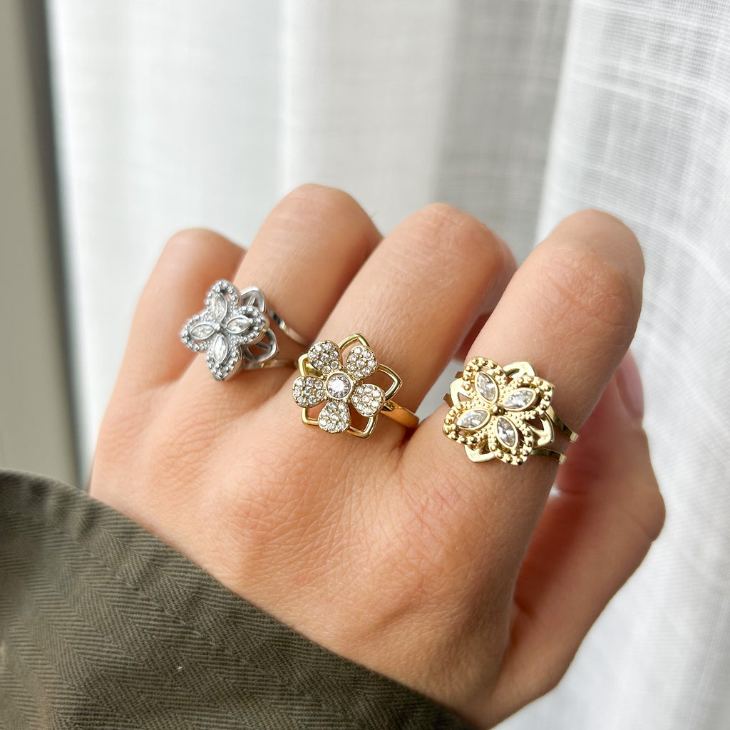 Sarah | Bague Anti-stress fleur en acier inoxydable