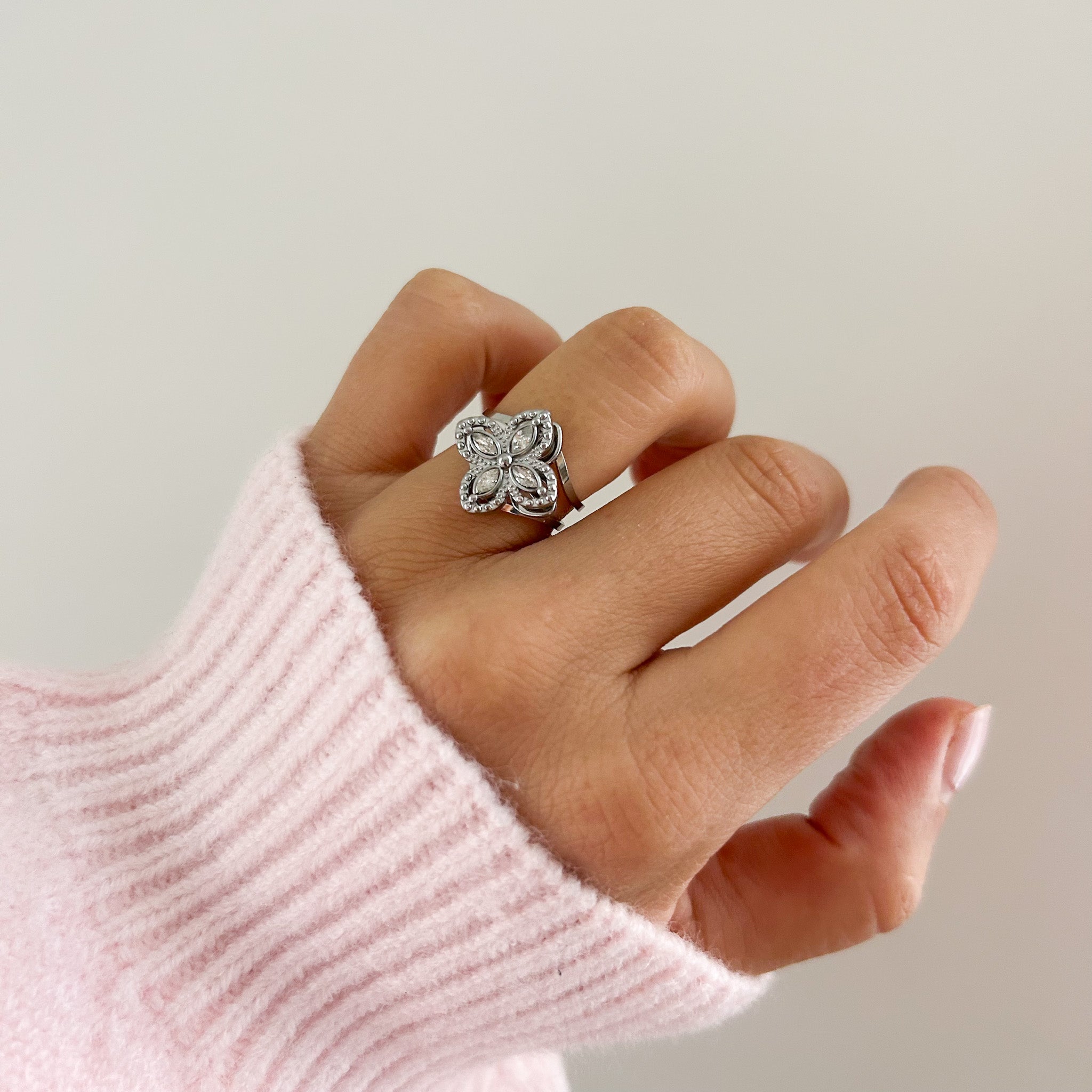 Lou | Bague Anti-stress en fleur acier inoxydable