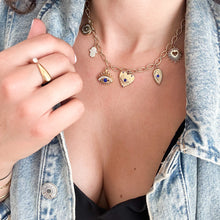 Charger l&#39;image dans la galerie, Collier breloques Bila
