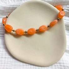 Charger l&#39;image dans la galerie, Collier Celia orange
