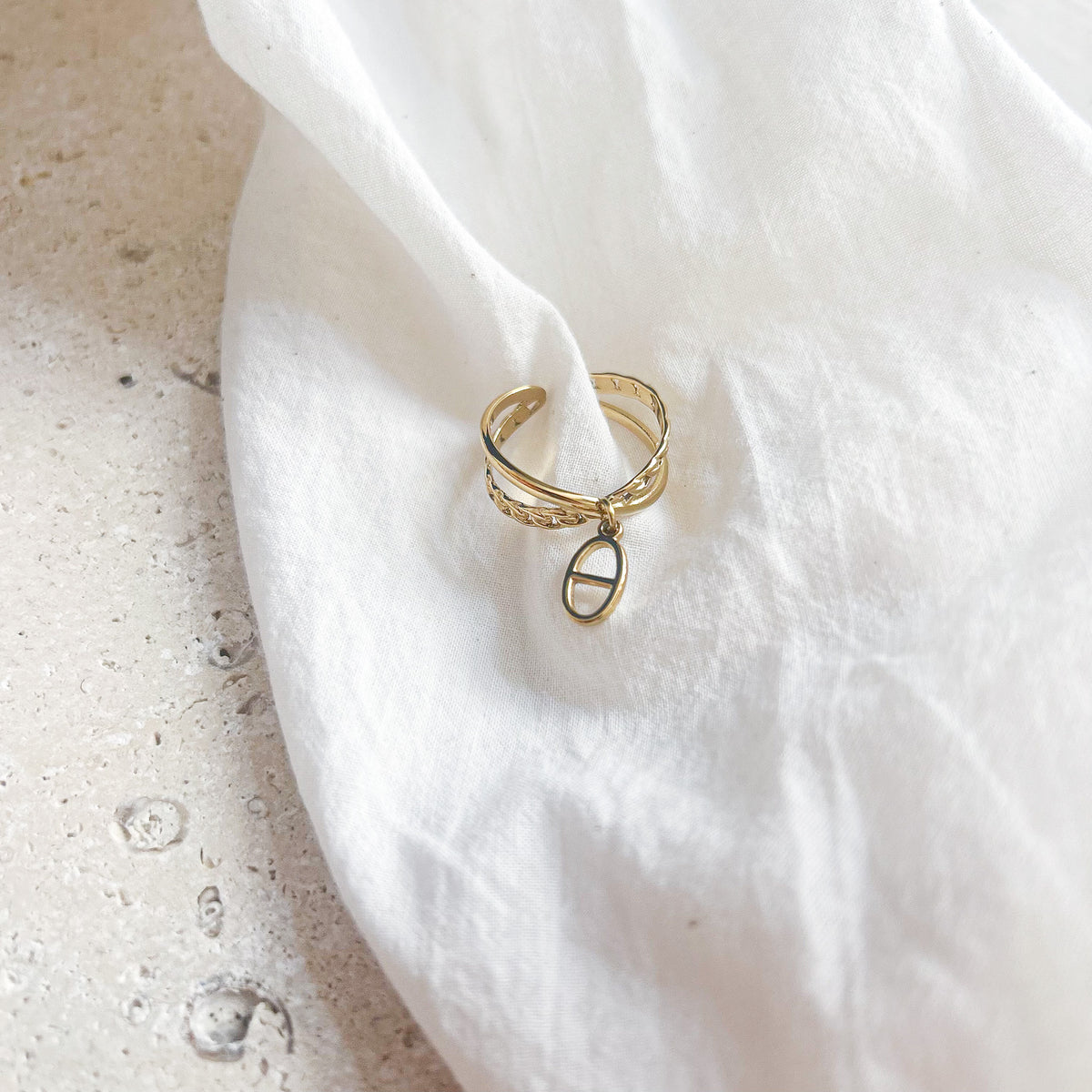 Bague Izée en acier inoxydable doré – Lany-bijoux