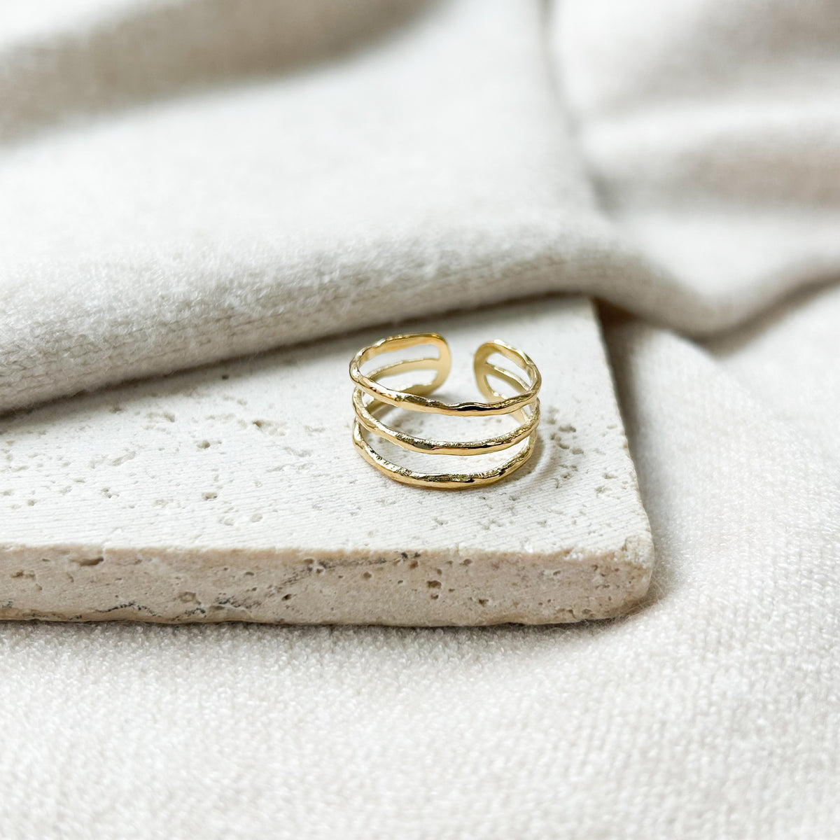 Bague Lana en acier inoxydable doré – Lany-bijoux