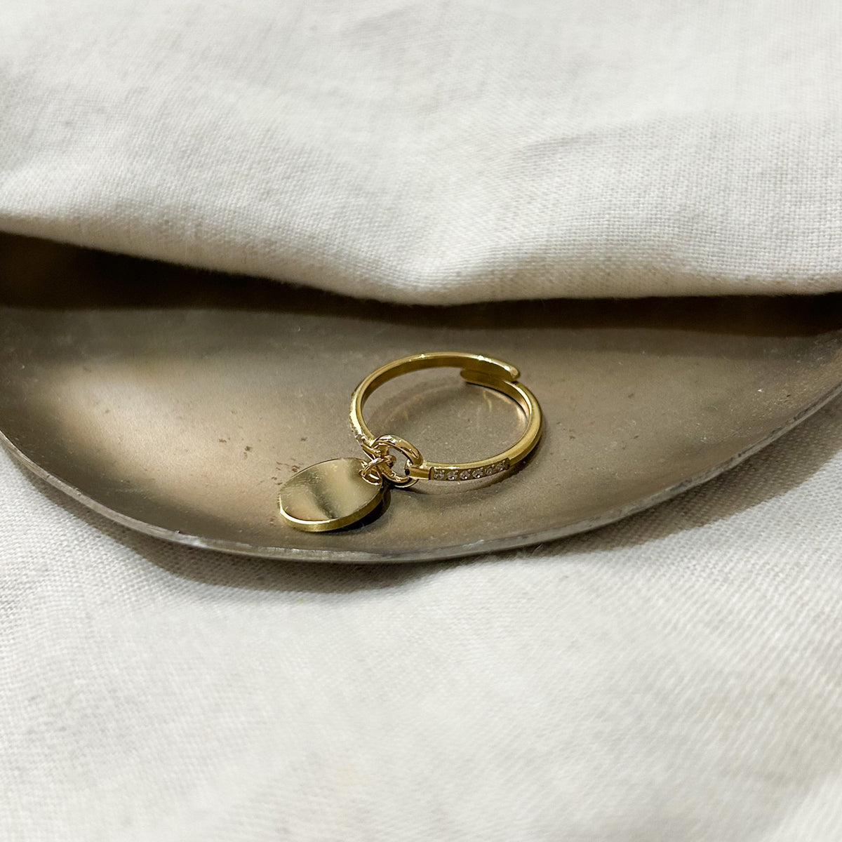 Bague Lexane en acier inoxydable doré – Lany-bijoux