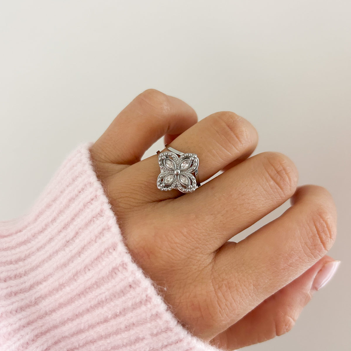 Bague anti-stress Lou fleur en acier inoxydable – Lany-bijoux