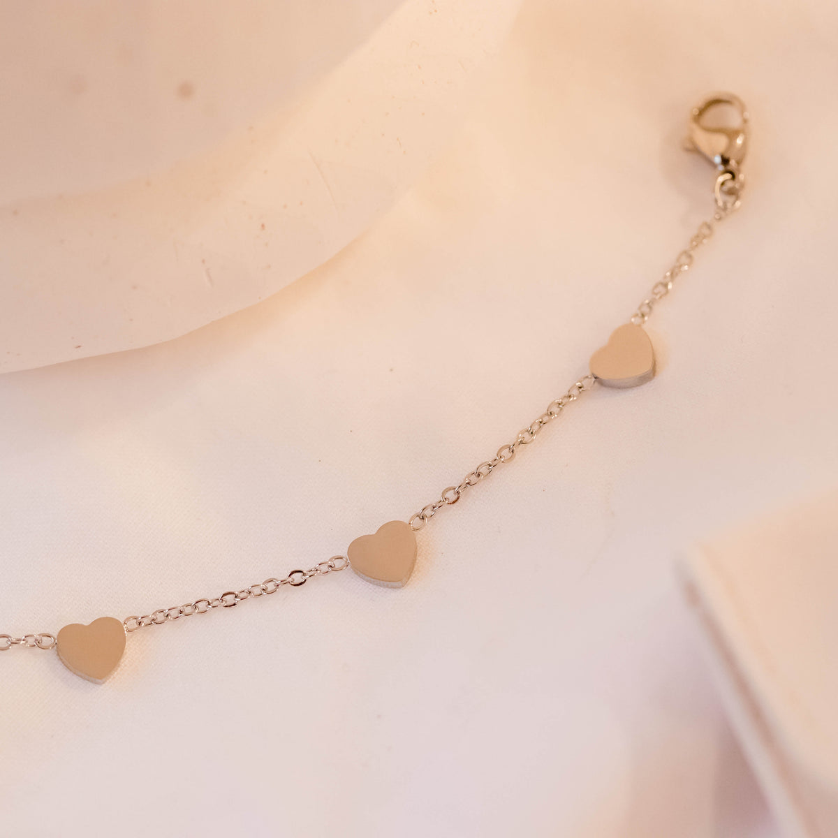 Bracelet Marra cœurs en acier inoxydable argenté – Lany-bijoux