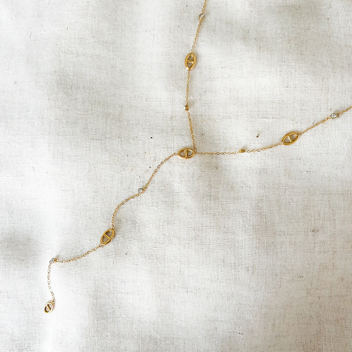 Collier cravate Fionie en acier inoxydable doré – Lany-bijoux