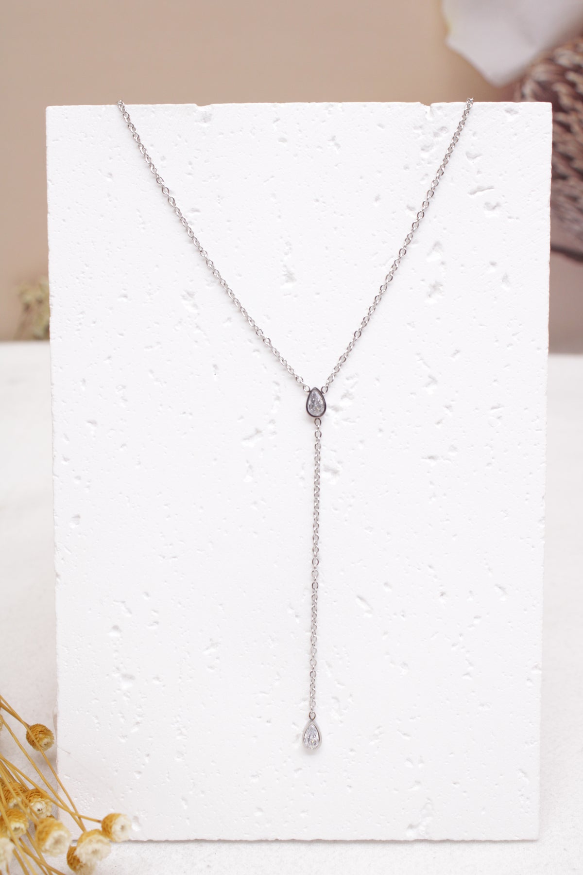 Collier cravate Lilou en acier inoxydable argenté – Lany-bijoux