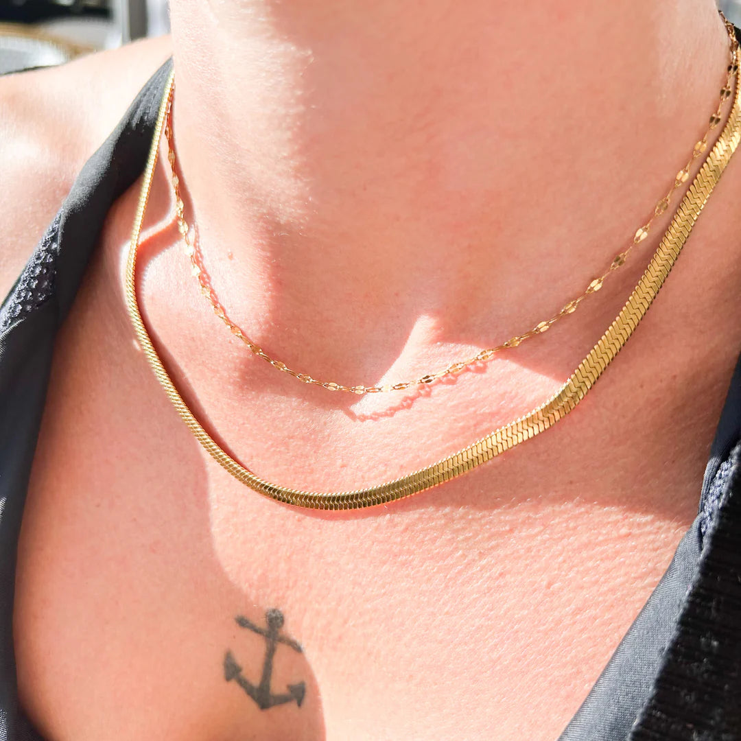 Collier Léonie maille plate en acier inoxydable doré – Lany-bijoux