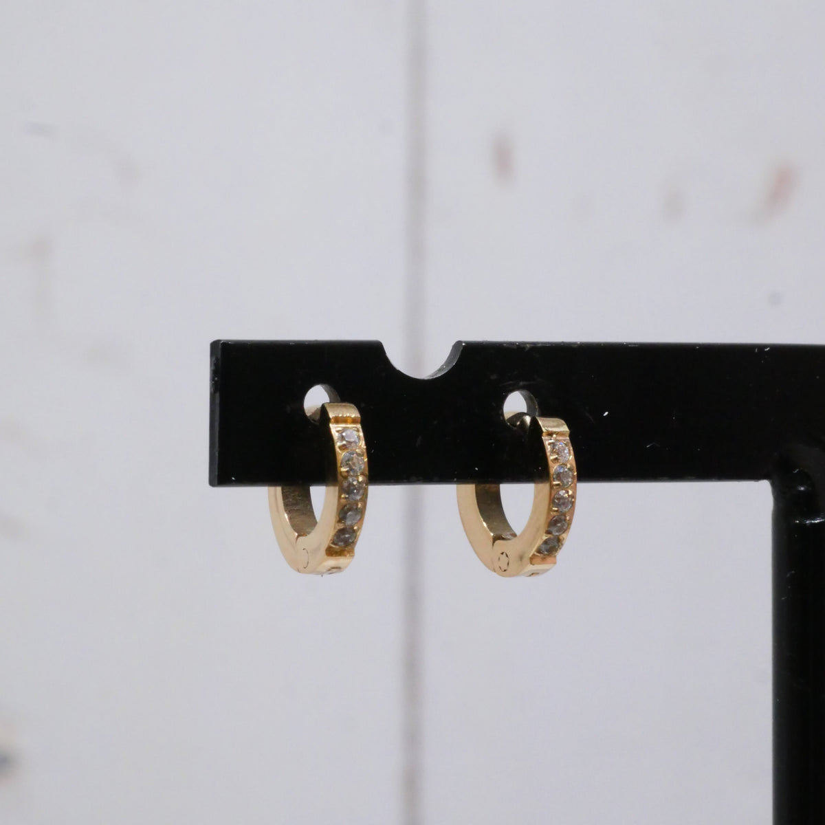 Créoles Capris 1 cm en acier inoxydable doré – Lany-bijoux