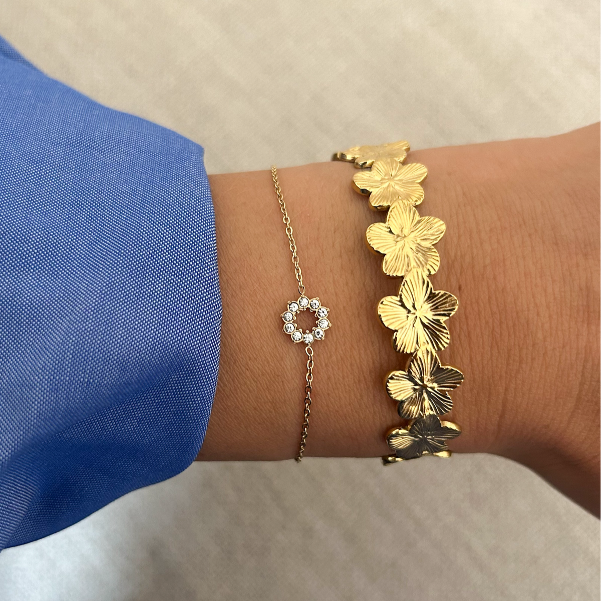 Bracelet demi-jonc fleurs en acier inoxydable doré – Lany-bijoux