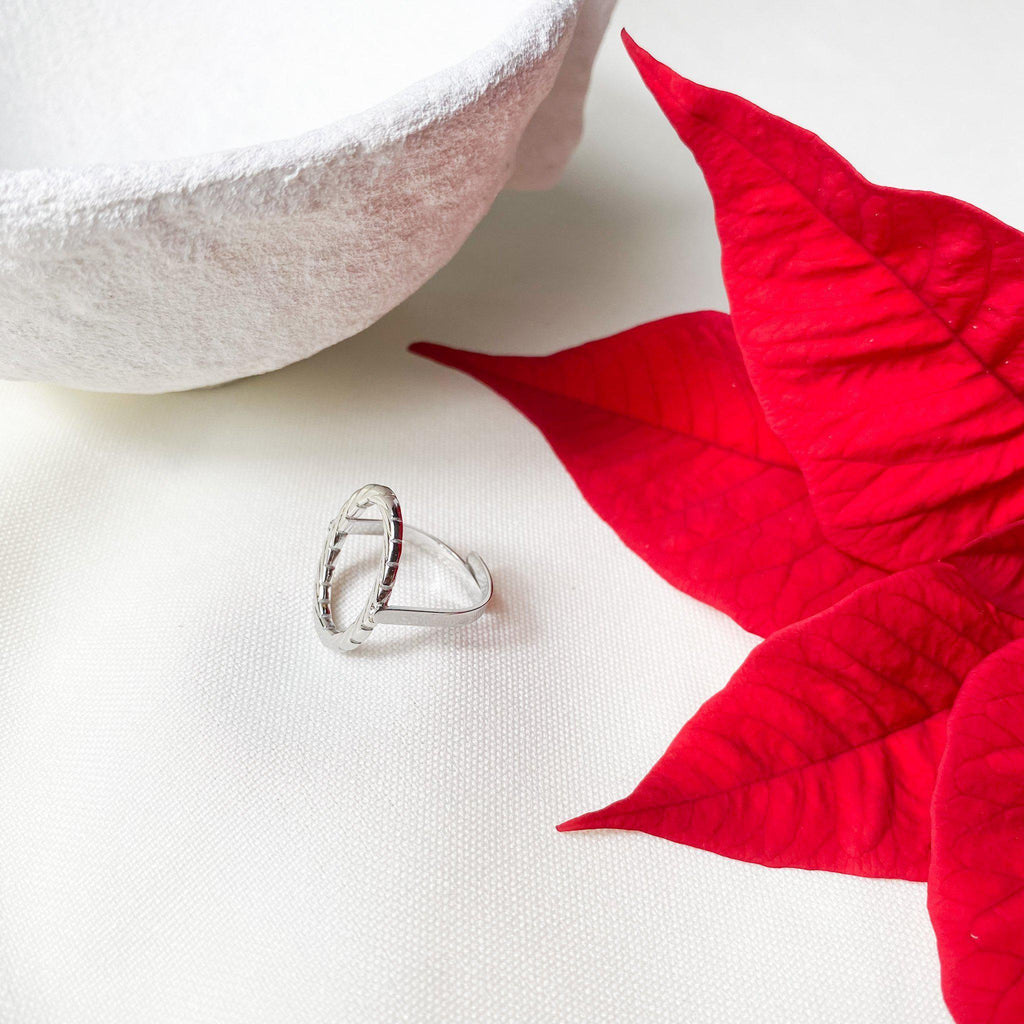 Bague composée d'un cercle ajouré enlacé - modèle ajustable argenté-Lany-bijoux