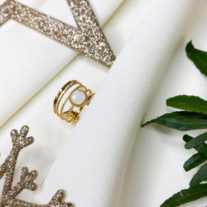 Bague gros modèle cinq anneaux fins avec pierre blanche carre au dessus en acier inoxydable doré - modèle ajustable-Lany-bijoux