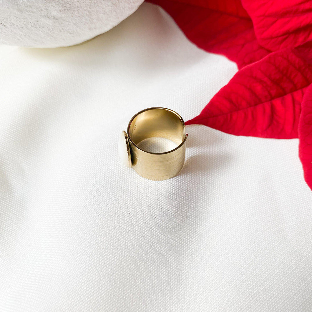 Bague large anneau avec une pierre blanche ovale - modèle ajustable-Lany-bijoux