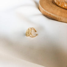 Charger l&#39;image dans la galerie, Bague pièce avec une d&#39;étoile en acier inoxydable doré - modèle ajustable Lalie-Lany-bijoux

