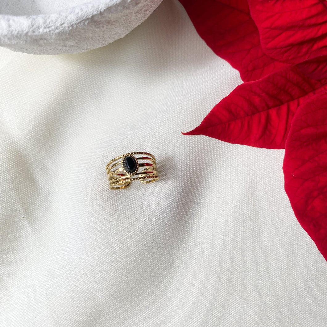 Bague tendance pour femme composée de cinq anneaux avec une pierre noire en acier inoxydable doré - modèle ajustable-Lany-bijoux