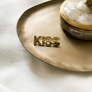 Broche kiss dorée-broche-Lany-bijoux