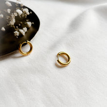 Charger l&#39;image dans la galerie, Petites créoles Théa-boucles d&#39;oreilles-Lany-bijoux
