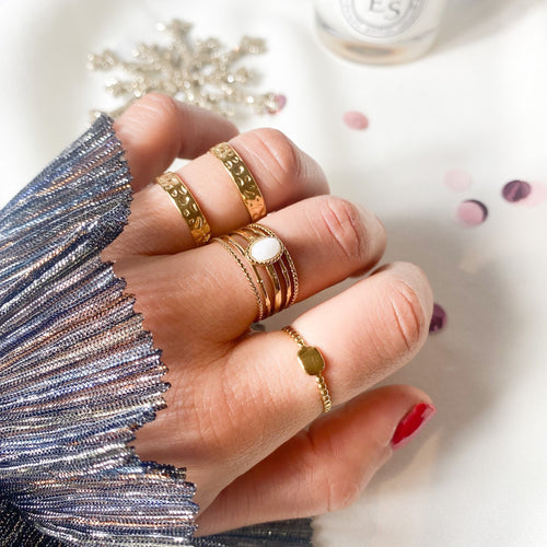 Bague Barta deux anneaux martelés en acier inoxydable doré, modèle ajustable – Lany-bijoux