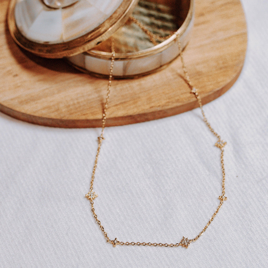 Collier Eleni en acier inoxydable doré – Lany-bijoux