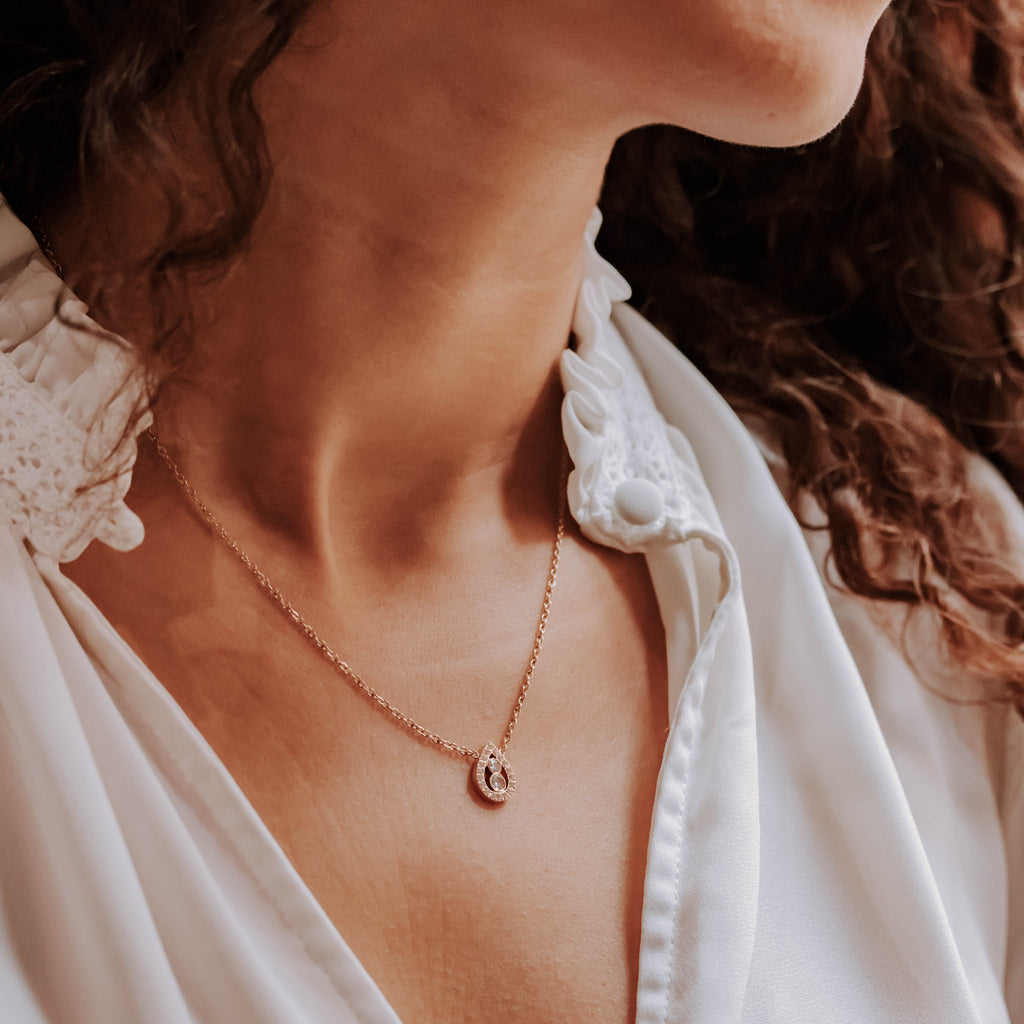 Collier Flaura en acier inoxydable doré – Lany-bijoux