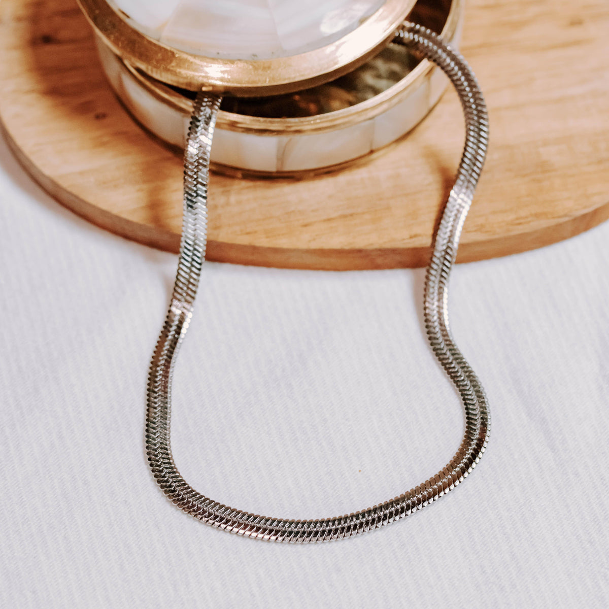 Collier Léonie maille plate en acier inoxydable argenté – Lany-bijoux