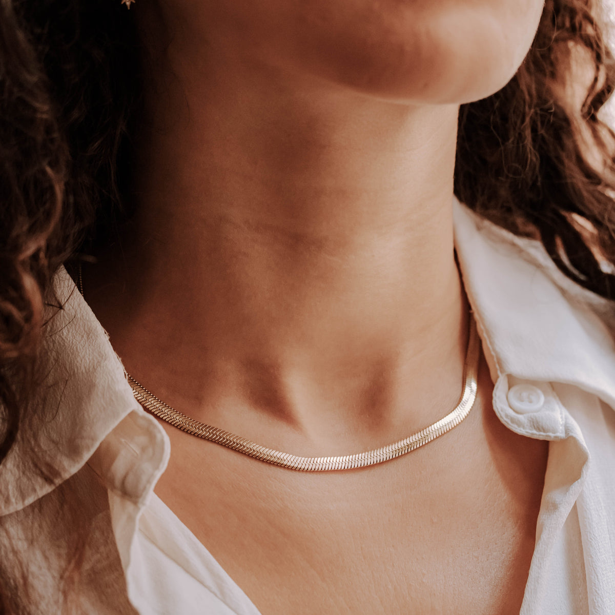 Collier Léonie maille plate en acier inoxydable doré – Lany-bijoux